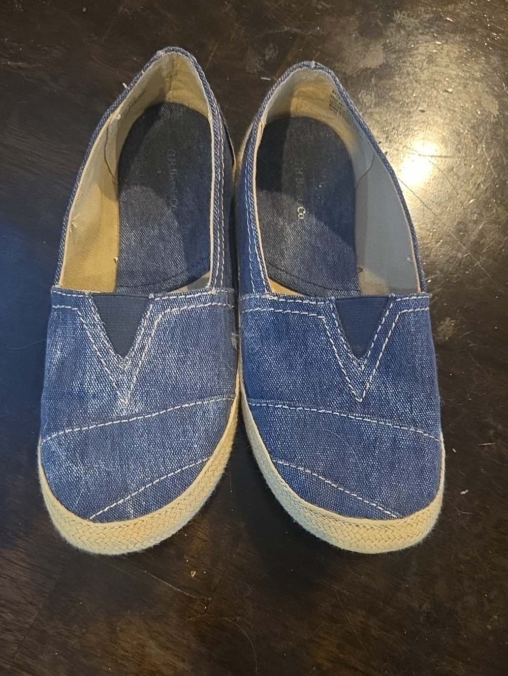 Womens G.H. Bass And Co. Blue Slip-On Canvas Shoes by (unknown)